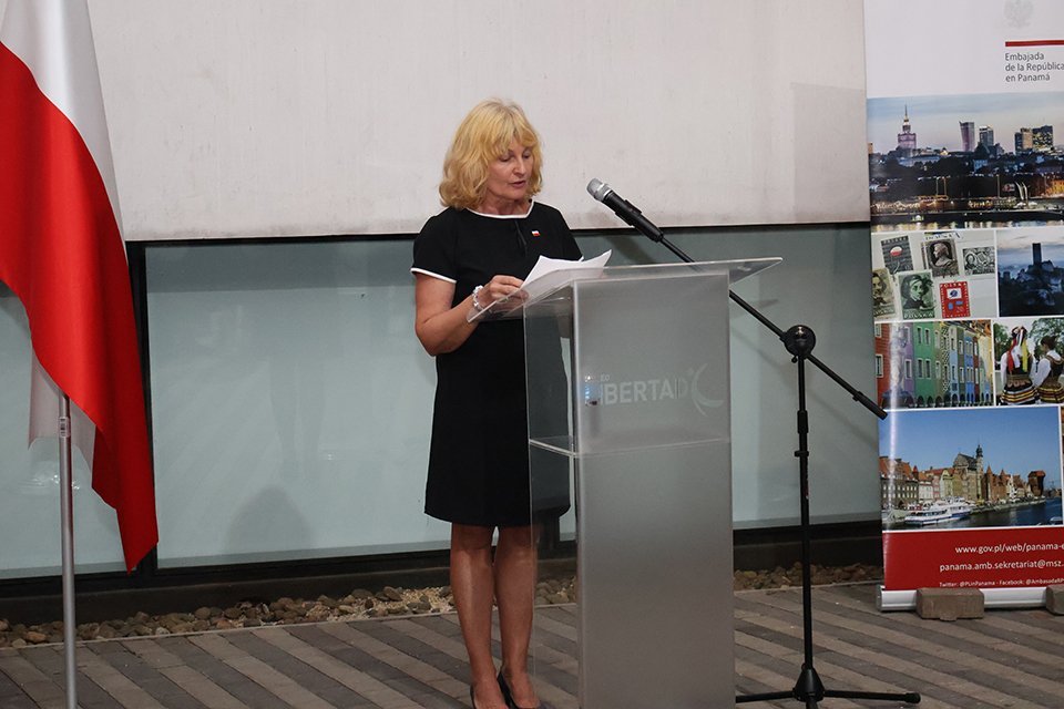 S.E. Jolanta Janek, embajadora de Polonia en Panamá