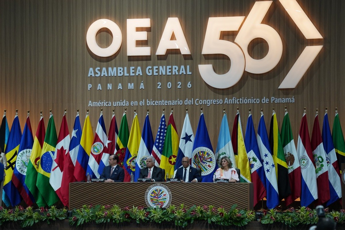 S.E. Javier Martínez-Acha Vásquez, ministro de Relaciones Exteriores, S.E. José Raúl Mulino, presidente de la República de Panamá, S.E. Albert Ramdin, secretario general de la OEA y S.E. Laura Gil, secretaria general adjunta de la OEA.