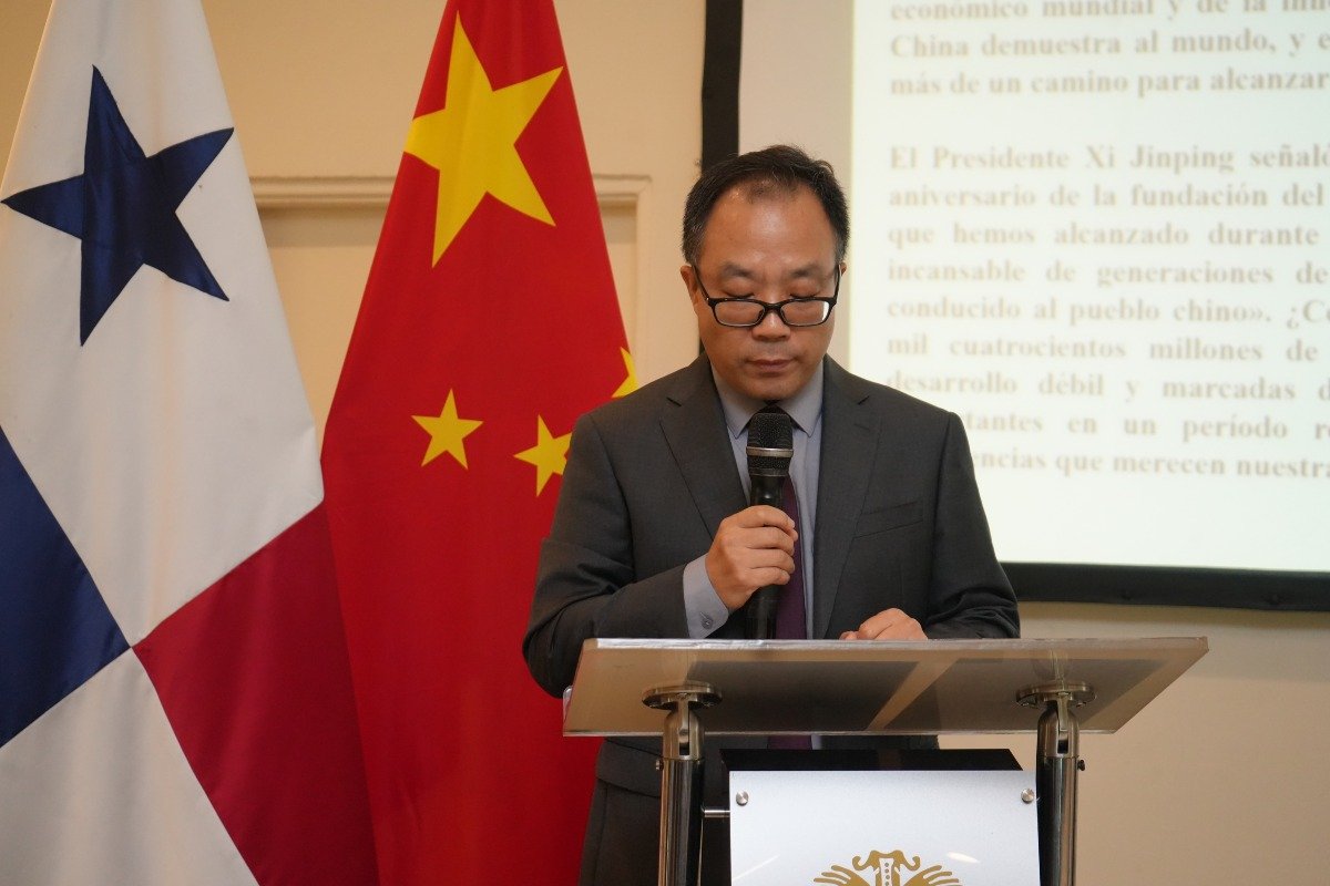 S.E. Zhang Xiangyan, embajador de la República Popular China en Panamá.