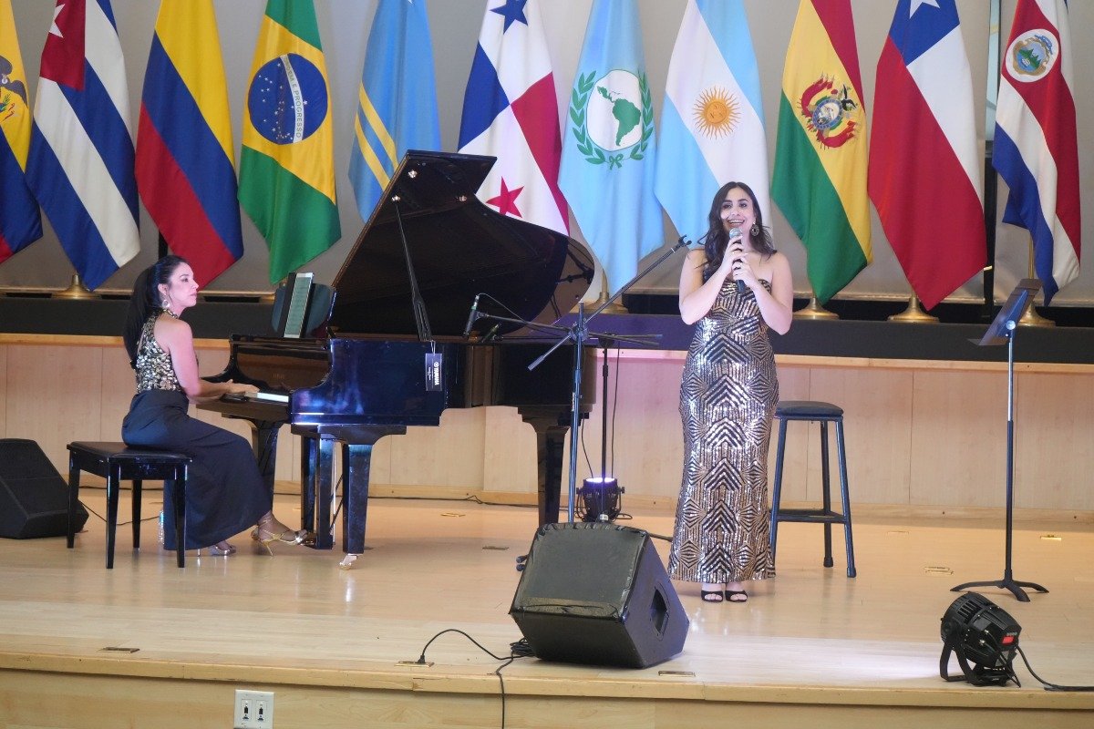 Concierto de tango de "Che Papusa dúo".