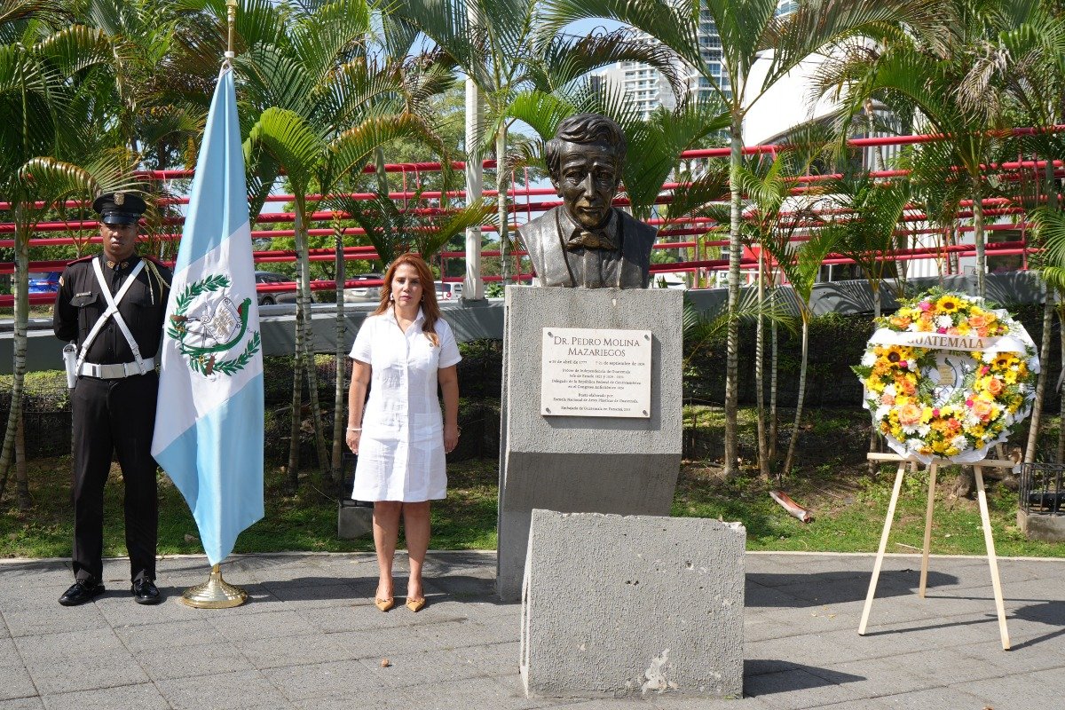 Una Ofrenda a la Memoria Histórica de Guatemala