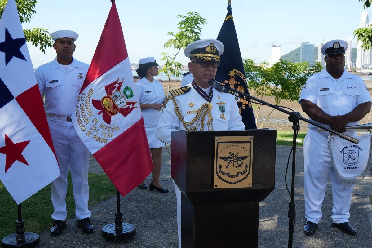 Perú Conmemora la Creación de su Marina de Guerra y Honra a Miguel Grau