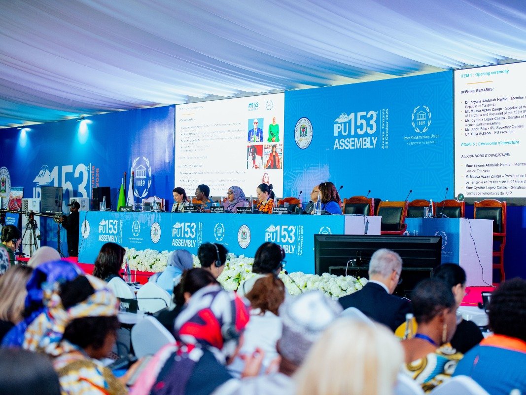 Sesión de la 153.ª Asamblea de la Unión Interparlamentaria (UIP), realizada en Arusha, Tanzania, con la participación del PARLATINO.