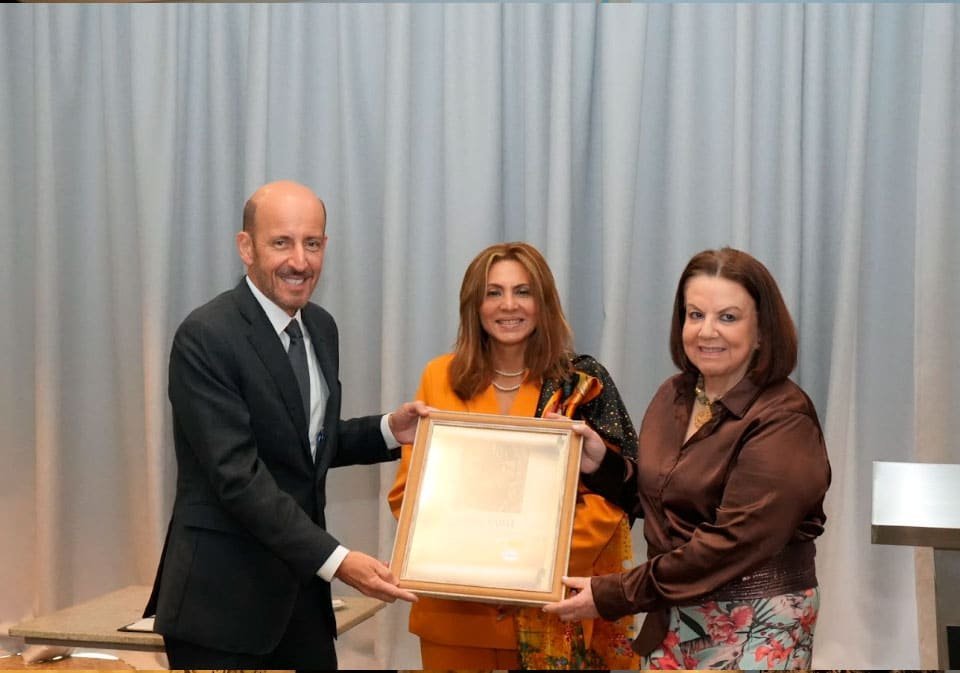 Femuperp Otorga Distinción Honorífica Al H.S. Rubén Farje