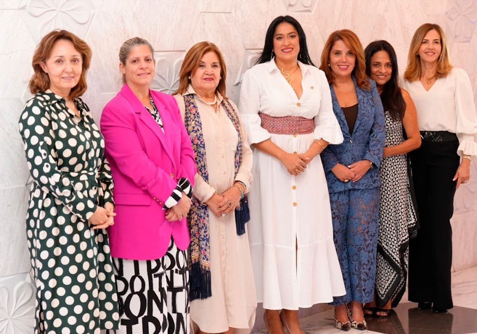 Desfile De Moda: "El Salvador, Fashion Show" 