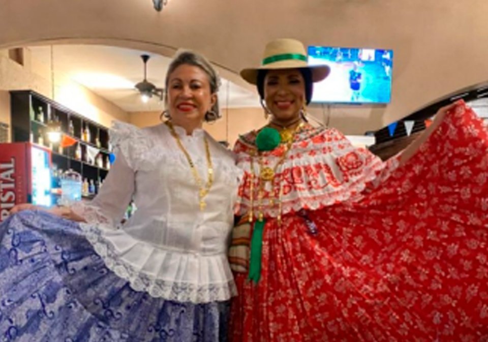 La Embajadora de República Dominicana S.E. Prisca Mazara y la Vicecanciller S.E. Marta Elida Gordón.