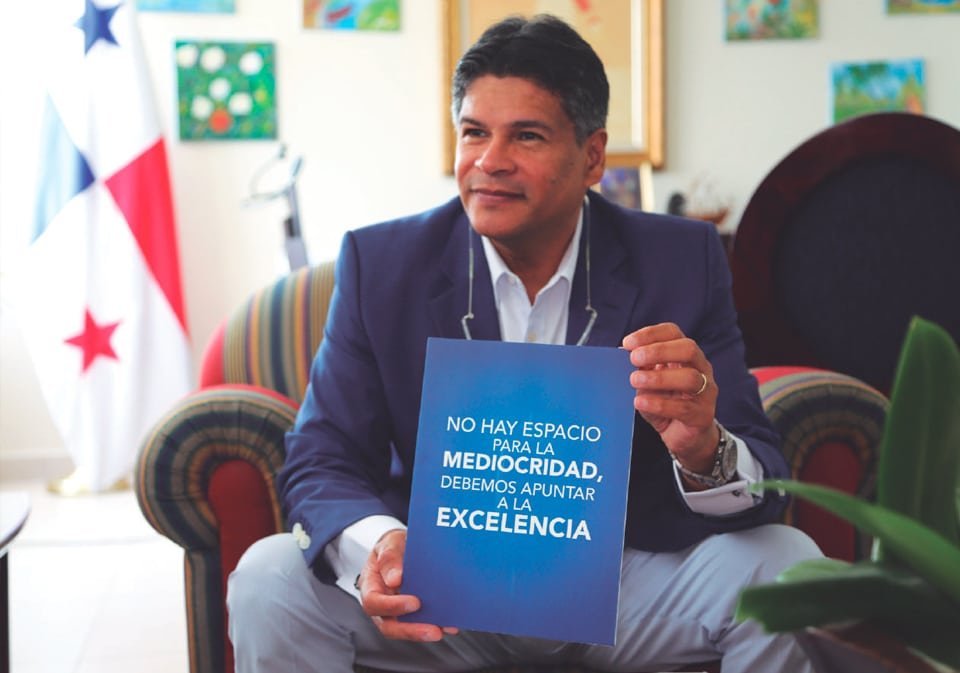 Director de Protocolo y Ceremonial del Estado Diomedes Carles "No hay espacio para la mediocridad debemos apuntara la excelencia".