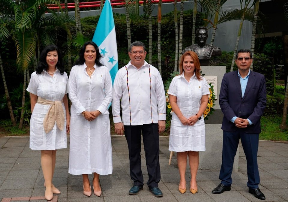 Centroamérica conmemora 204 años de independencia en Panamá