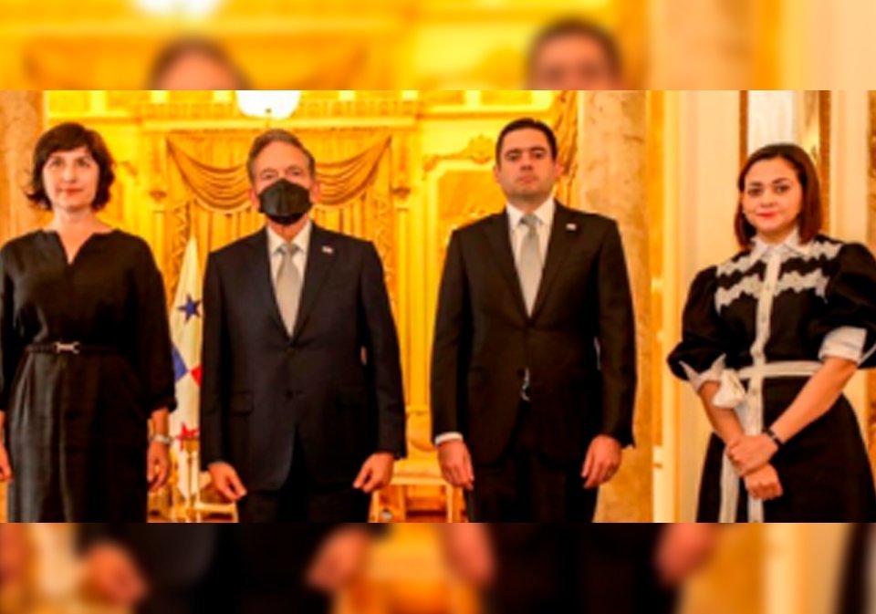 Embajadora de la Unión Europea en Panamá S.E. Izabela Matusz, Presidente de la República de Panamá S.E. Laurentino Cortizo, Vicepresidente de la República de Panamá S.E. José Gabriel Carrizo y la Canciller S.E. Janaina Tewaney Mencomo.