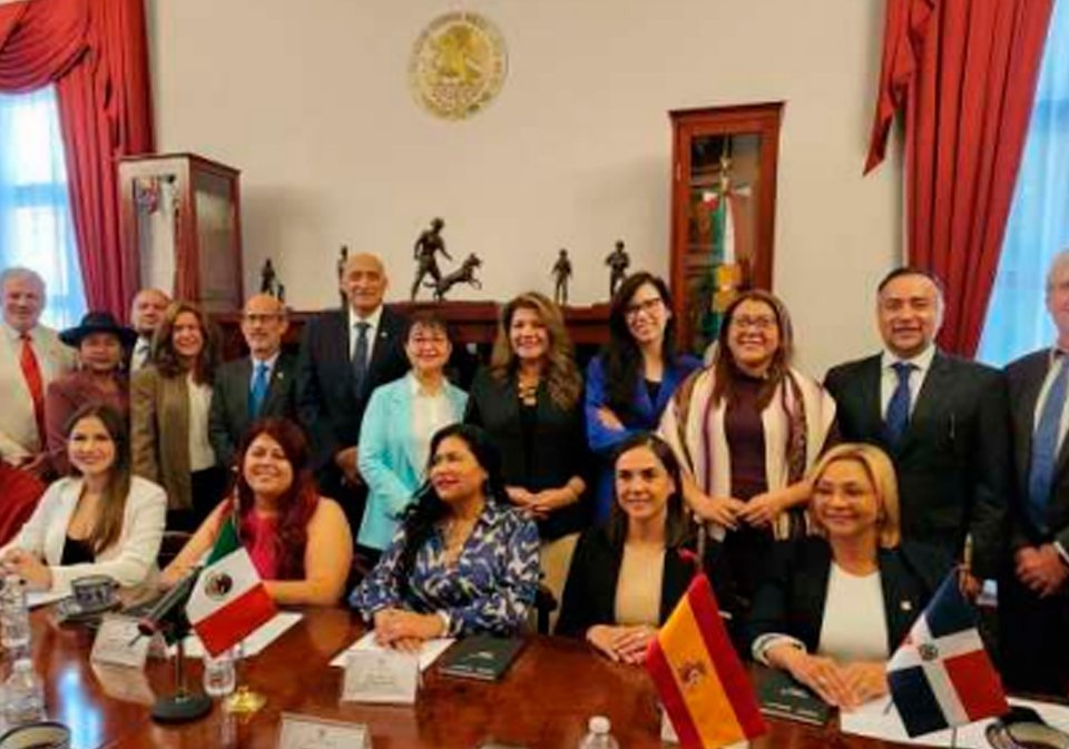Reunión Entre El Presidente Del Parlatino Y Representantes De Idea Internacional