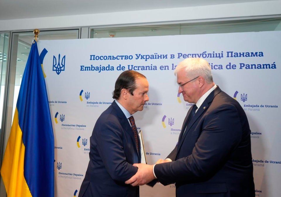 Ucrania abre su embajada en suelo panameño