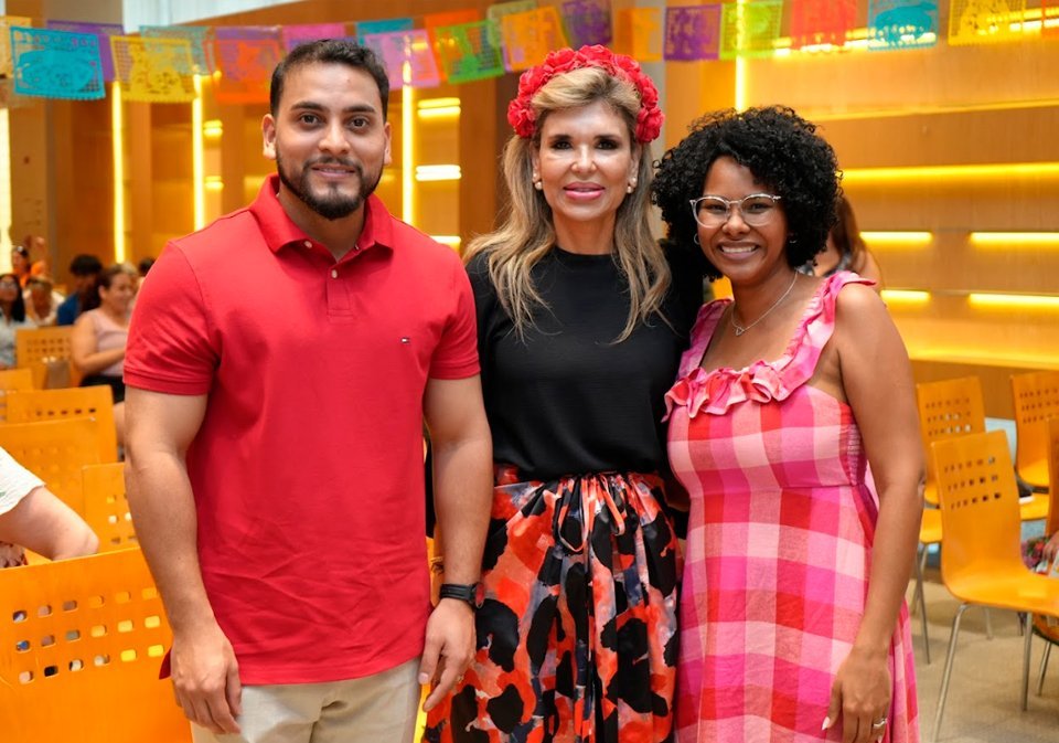 Jorge González, honorable diputado de la República; S.E. Claudia Pavlovich, embajadora de México en Panamá, Walkiria Chandler D’Orcy, honorable diputada de la República, durante el festival.