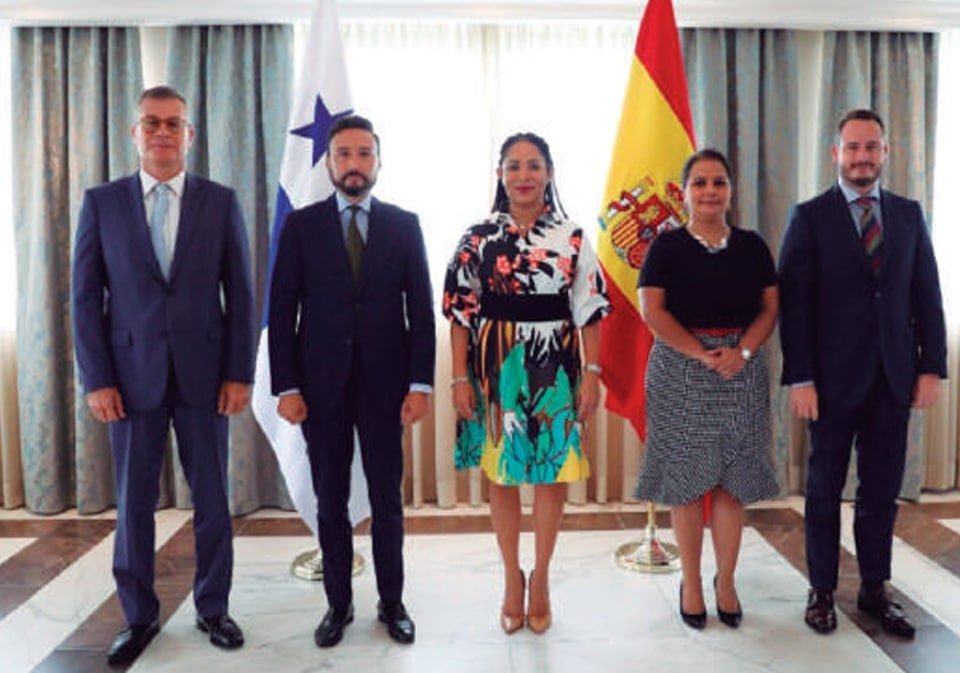 Entrega De Copias De Cartas Credenciales