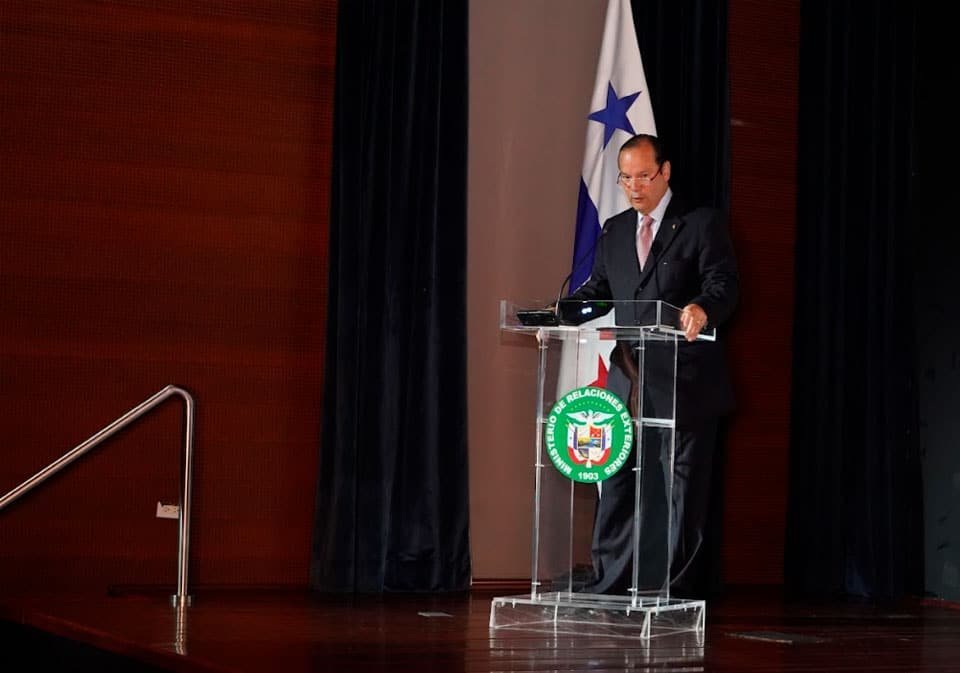 Ceremonia De Graduación De La Carrera Diplomática Y Consular De Panamá