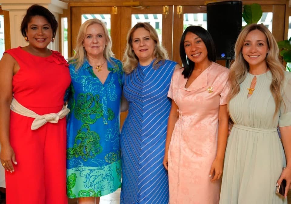 64 AÑOS TRANSFORMANDO VIDAS CON EMPATÍA Y ACCIÓN