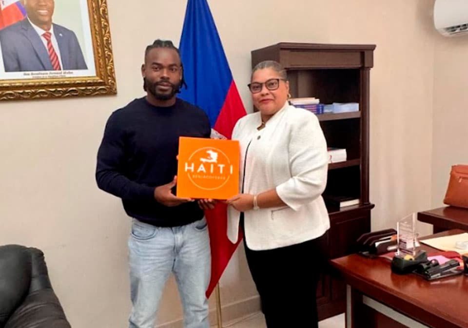 ORGULLO HAITIANO EN MOVIMIENTO LA EMBAJADA DE HAITÍ EN PANAMÁ RECIBE AL GIMNASTA PIERRE STEPHAN