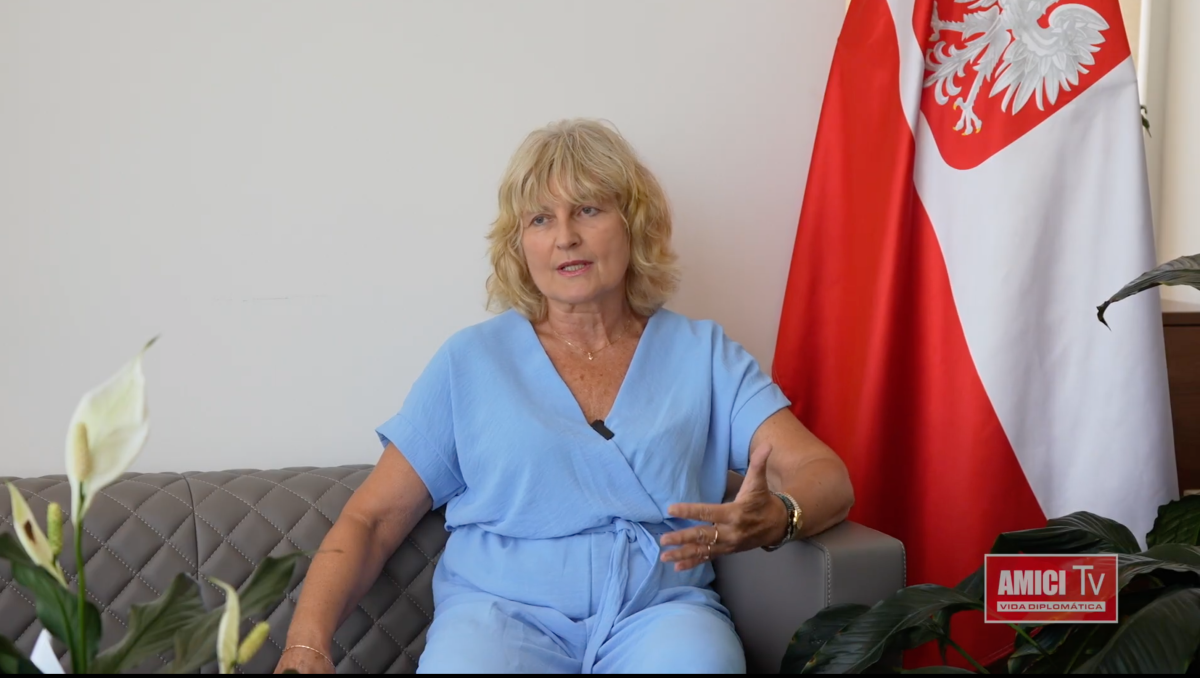Entrevista a la Embajadora de la República de Polonia en Panamá S.E. Jolanta Janek