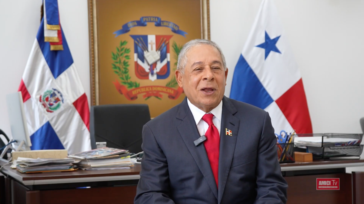 Entrevista a S.E. Roberto Salcedo Gavilán Embajador de la República Dominicana en Panamá