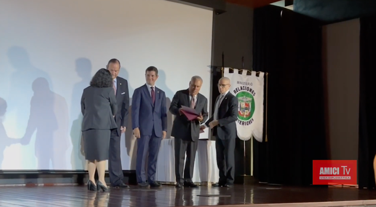 Ceremonia De Graduación De La Carrera Diplomática Y Consular De Panamá