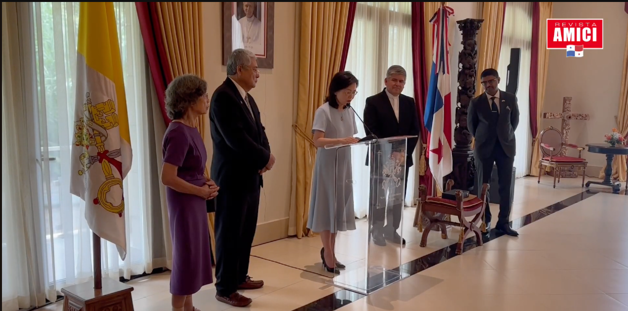 La embajadora de la República Popular China en Panamá, S.E. Xu Xueyuan, concluyó oficialmente su misión